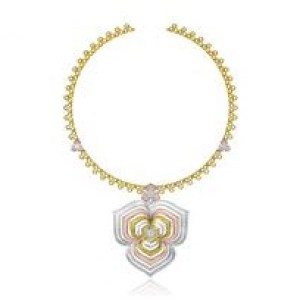 Gorgeous Diamond Necklace With Certified Diamonds